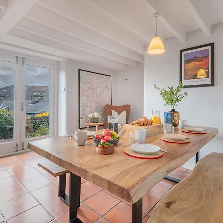 Dwarf Hall - * 安布尔塞德