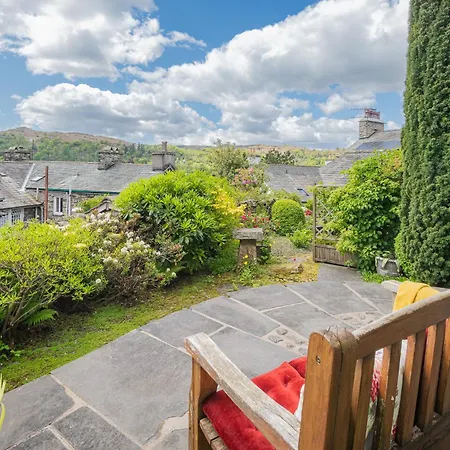 Dwarf Hall - * Ambleside